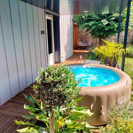 Sejour Au Jardin De Cupidon Avec Jacuzzi Et Sauna Balbigny Εξωτερικό φωτογραφία